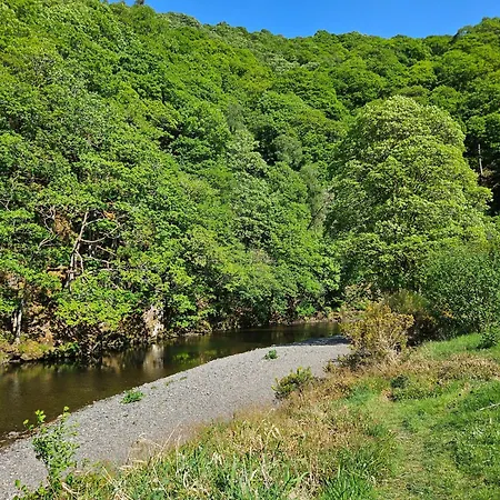 Garden No 1 בית נופש *